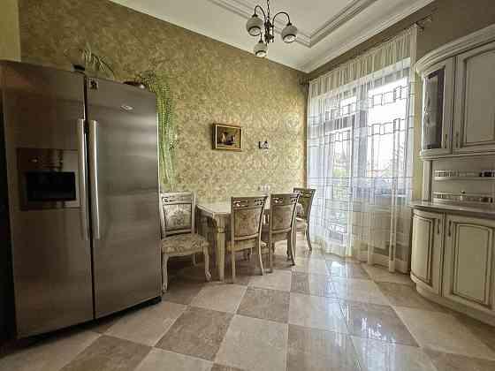 Оренда 2к квартири Центр Новобудова + паркомісце у підземному паркінгу Львов