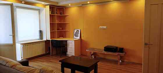 Двокімнатна квартира Олекси Тихого 81/83 Метро Шулявська Киев