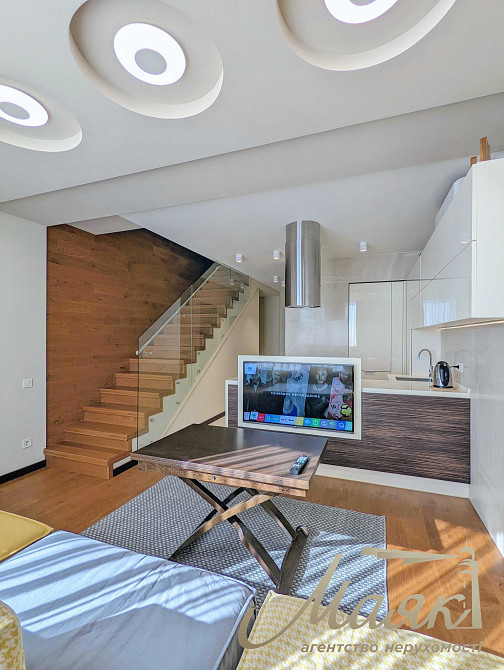 Аренда двухуровневого пентхауса 106м2, ЖК Васильковский, рядом с метро Киев - изображение 1