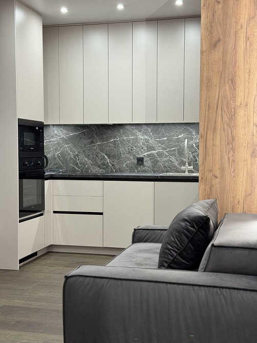 1к квартира в ЖК Файна Таун. Перша здача. Дизайнерський ремонт Киев - изображение 3