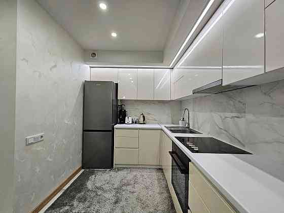 Двокімнатна квартира 47m2 з дизайнерським ремонтом в сучасному ЖК Киев