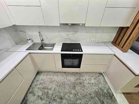 Двокімнатна квартира 47m2 з дизайнерським ремонтом в сучасному ЖК Киев