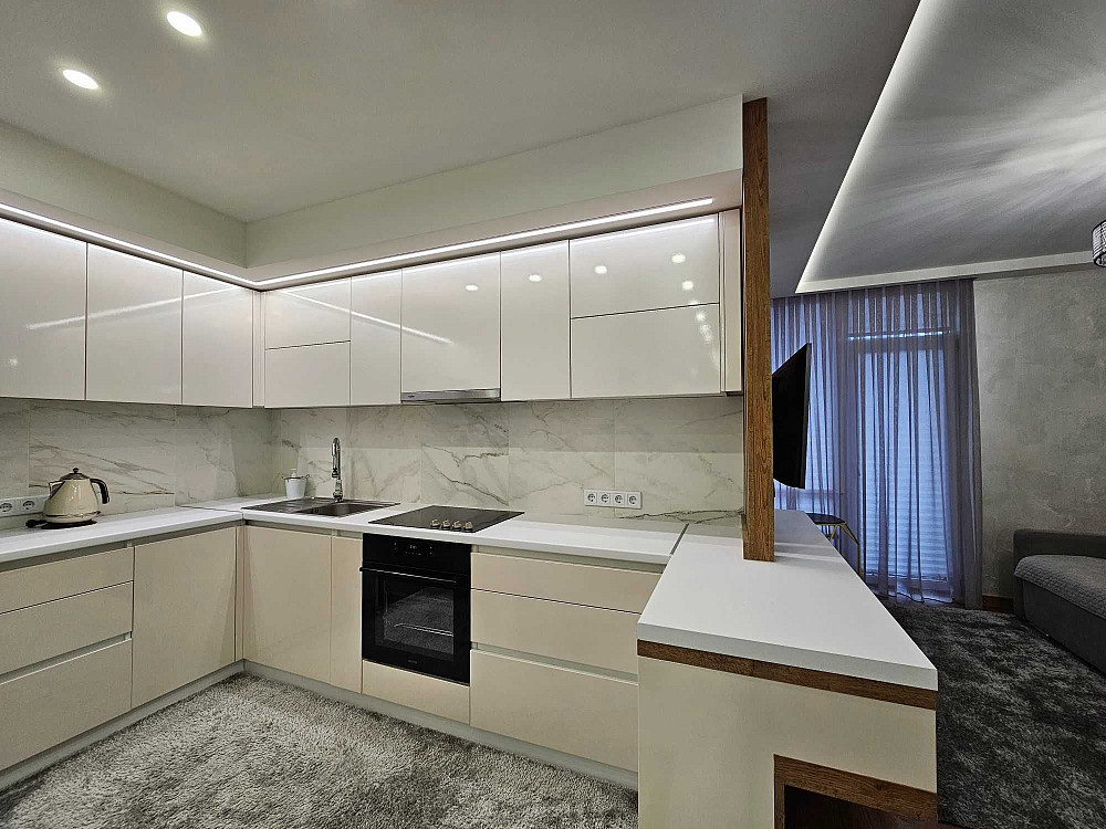 Двокімнатна квартира 47m2 з дизайнерським ремонтом в сучасному ЖК Киев - изображение 2