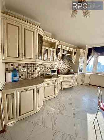 Оренда 2к квартири Дніпровська наб. Осокорки Дарницький метро Позняки Kyiv