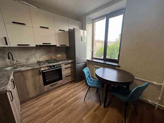 Здам 1ку новий ремонт ТЦ Україна Запоріжжя