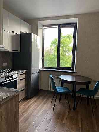 Здам 1ку новий ремонт ТЦ Україна Запоріжжя