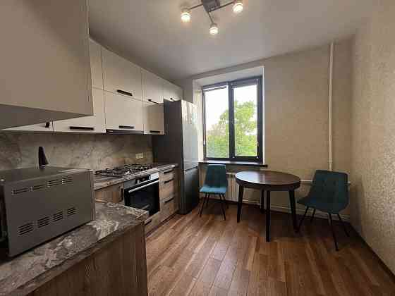 Здам 1ку новий ремонт ТЦ Україна Запоріжжя