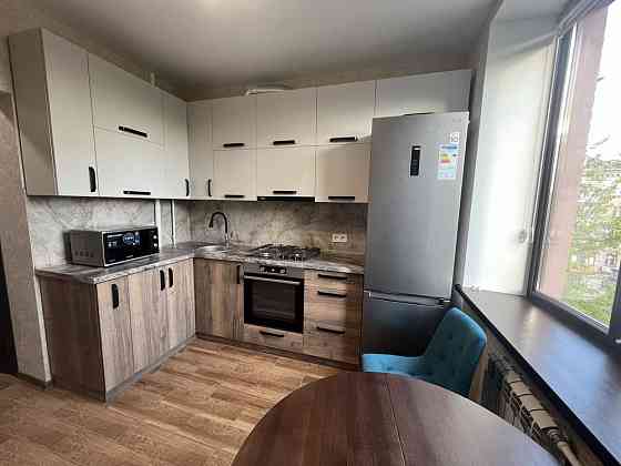 Здам 1ку новий ремонт ТЦ Україна Запоріжжя