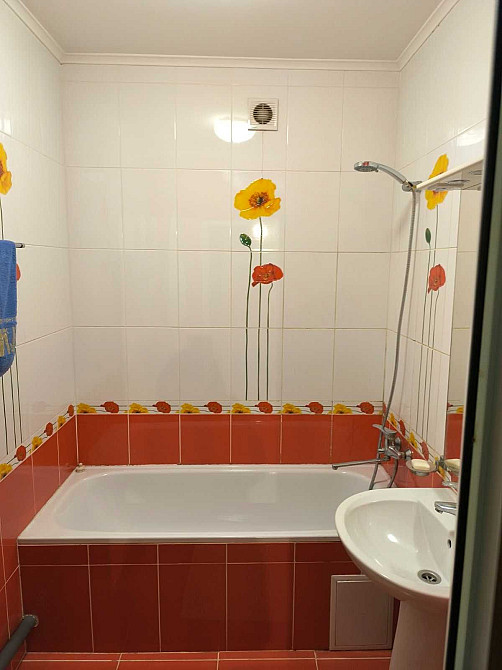 Здається двокімнатна квартира в центрі в новобудові Ивано-Франковск - изображение 6