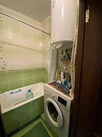 Деснянсткий р-н,Троещина ,Червоноі калини 17в Київ