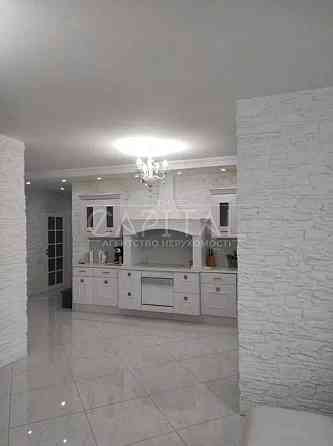 Аренда квартиры пр-т Лобановского, Соломенка, 3-комнатная квартира Киев