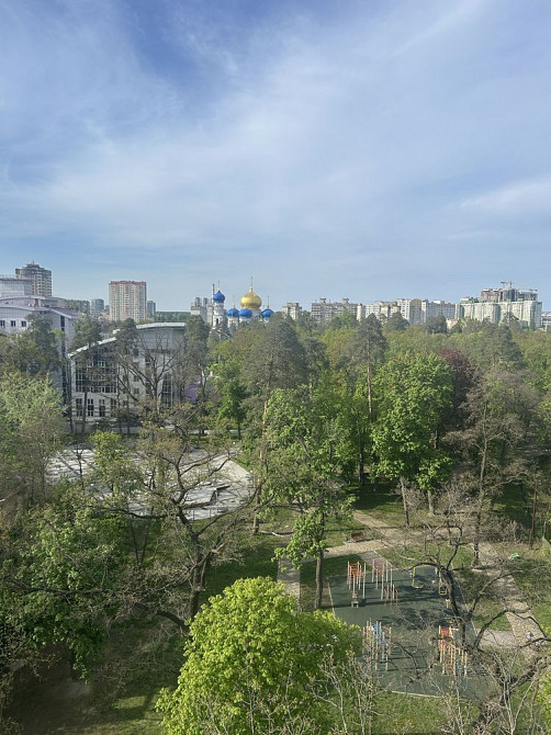 Оренда 2-к квартира вулиця Верховинна, метро Святошино, Житомирська Київ - зображення 1