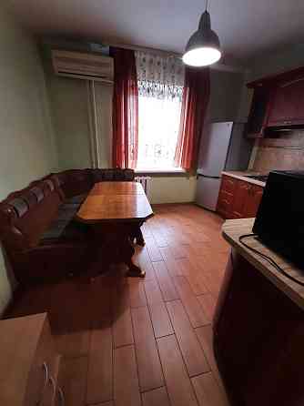 1 кімн. кв, 44 м.кв,  вул. Драгоманова 1К, метро Позняки, Харківська Київ