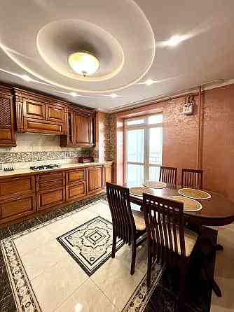 Оренда 2х-кімнатної квартири по вул Жасминова в новобудові Львов