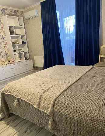 Оренда 1-к.квартири Драгоманова 2а З ГЕНЕРАТОРОМ! Киев