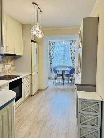 Богатирська 6/1 м. Оболонь 12 хв пішки Київ