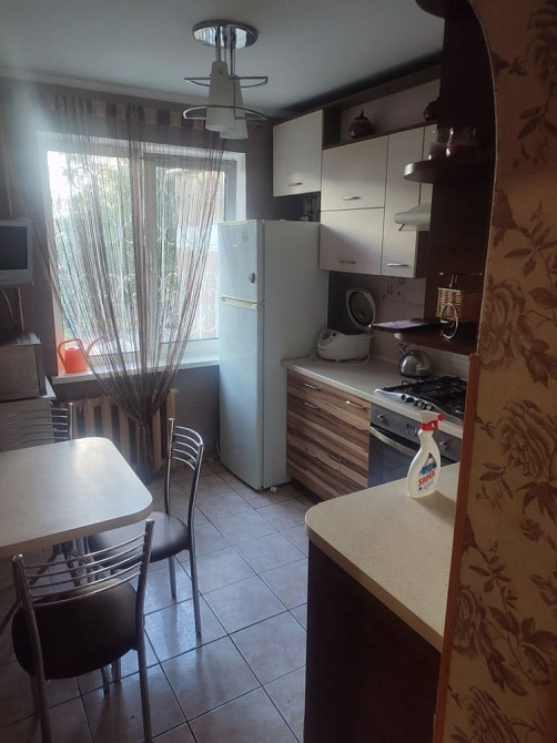 Пропонуємо в оренду 2 кім в 3- х кім кв район Центральної Митниці Черкаси - зображення 1