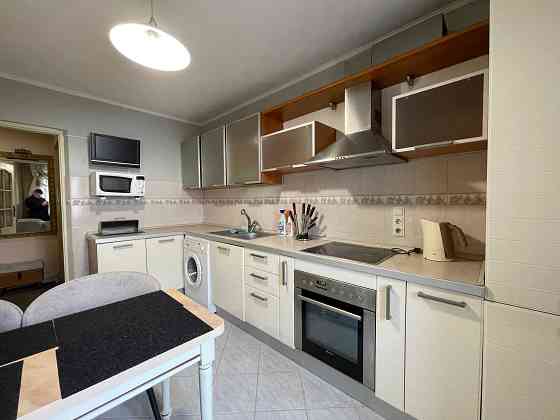 Оренда просторої 4 кімнатної квартири бічна проспекту Чорновола Львов