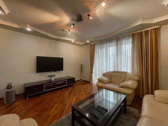 Оренда просторої 4 кімнатної квартири бічна проспекту Чорновола Львов