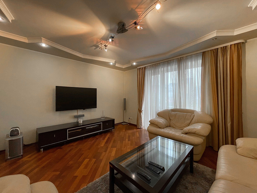 Оренда просторої 4 кімнатної квартири бічна проспекту Чорновола Львов - изображение 4