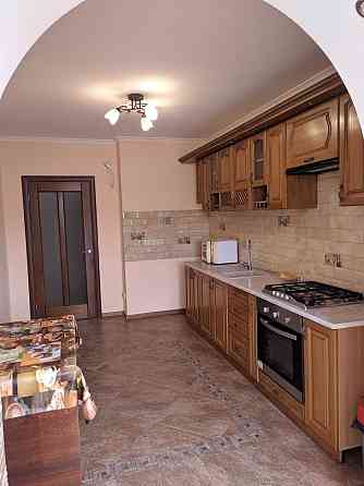 Оренда 2к кв на вул.Хотинська Ивано-Франковск