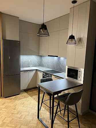 Оренда студії з окремою спальнею та паркомісцем ЖК Манхетен Вокзальна Киев