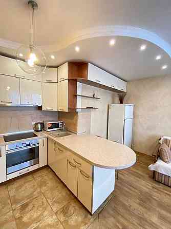 Оренда. Простора Євро-2к(55м2). квартира . Позняки,Осокорки,  Гмирі 8Б Киев