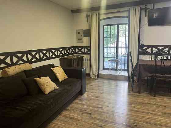 Здам  2х РІВНЕВУ квартиру з авторським ремонтом ЦЕНТР Кременчук