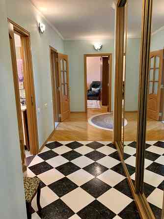 Здається 3-х кімнатна квартира. Печерськ, поруч з м. Арсенальна Київ