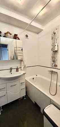 Продажа  3-х комнатной квартиры на Дарницком бул. 15. Київ