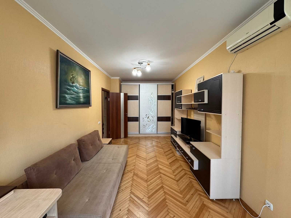 Продається квартира у цегляному будинку в центрі Черкассы - изображение 1