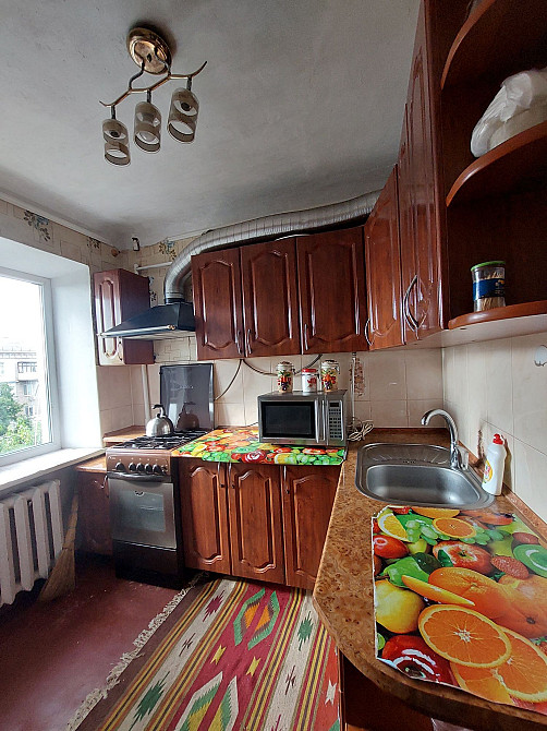 Продам 2-кімнатну квартиру, вул. Алмазна, Карачуни Кривой Рог - изображение 1