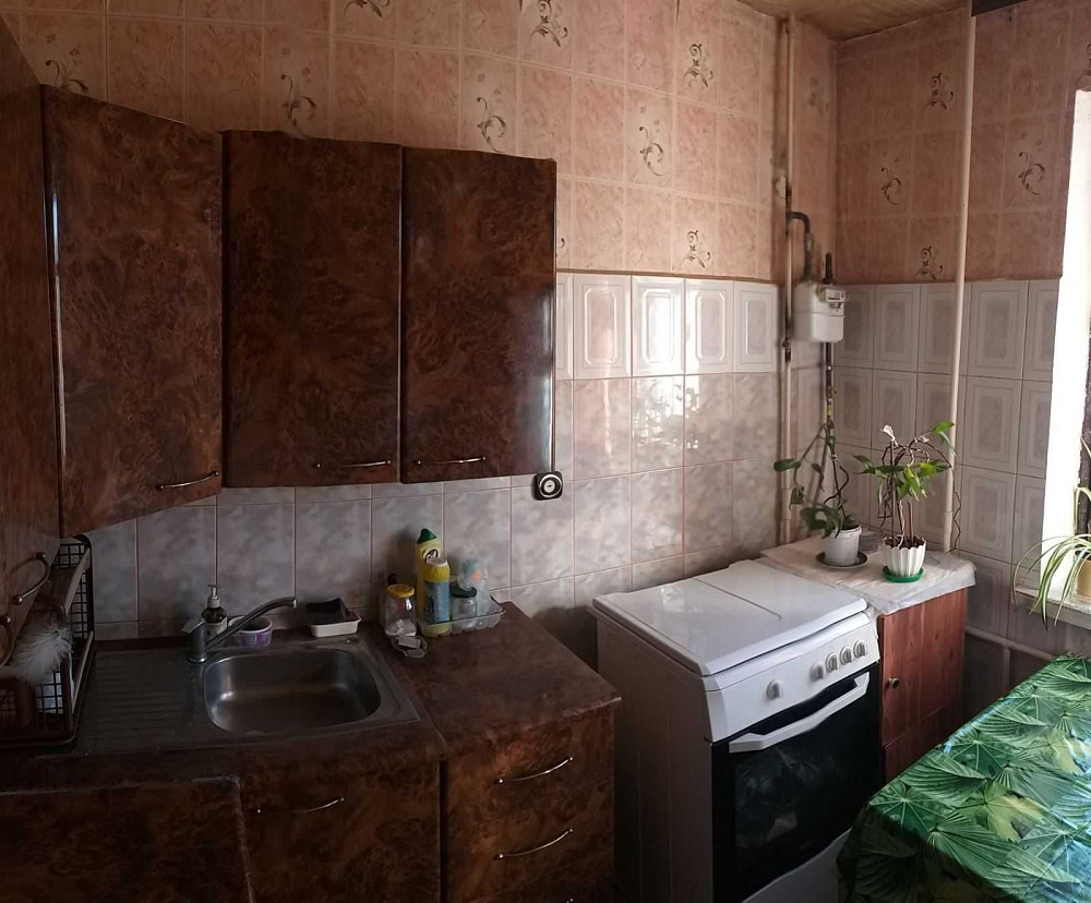 Продам 2 кімнатну квартиру 4 мкрн 5\10 - Лагуна. Каменское (Запорожская обл.) - изображение 2