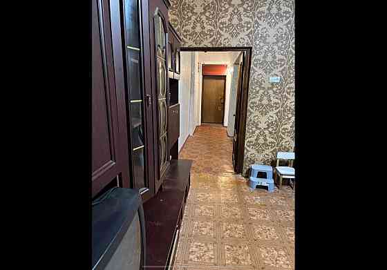 Продам 1 ком. кв. с отдельным входом своим двориком парковкой для авто Днепр