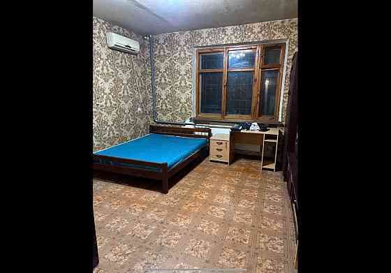 Продам 1 ком. кв. с отдельным входом своим двориком парковкой для авто Днепр