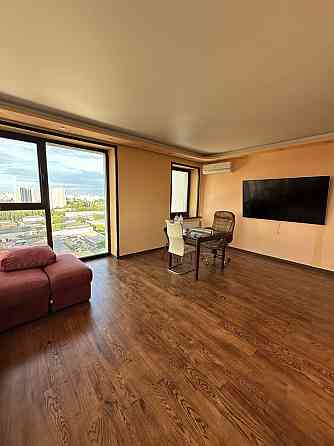 Квартира 4к з панорамою та великими терасами, оболонь Киев