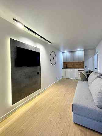 Квартира- студія з неймовірним краєвидом Киев