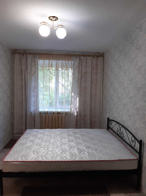 Оренда двокімнатної квартири в Центрі . Перший поверх . Будинок цегла Херсон - зображення 2