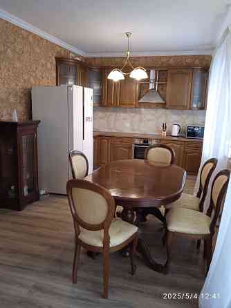 Без комісії!  Продам VIP- квартиру на проспекті Івасюка 12Г Київ