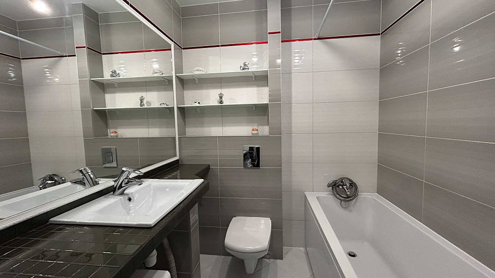 Сучасна однокімнатна квартира в центрі Луцька Луцк - изображение 6