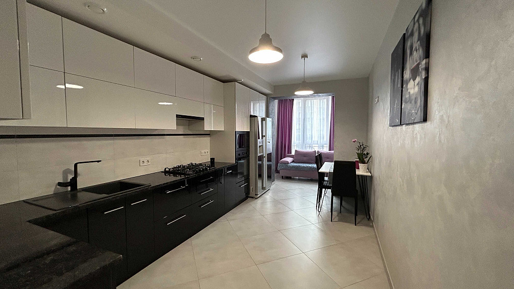 Сучасна однокімнатна квартира в центрі Луцька Луцк - изображение 1