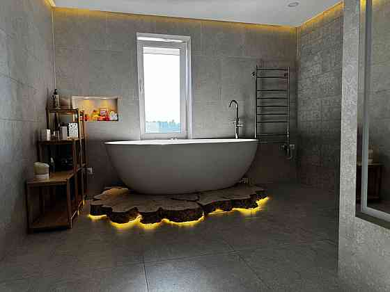 Панорамна квартира на Дніпровській Набережній Киев