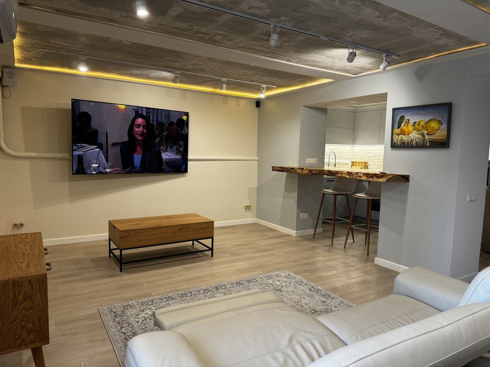 Панорамна квартира на Дніпровській Набережній Киев - изображение 1