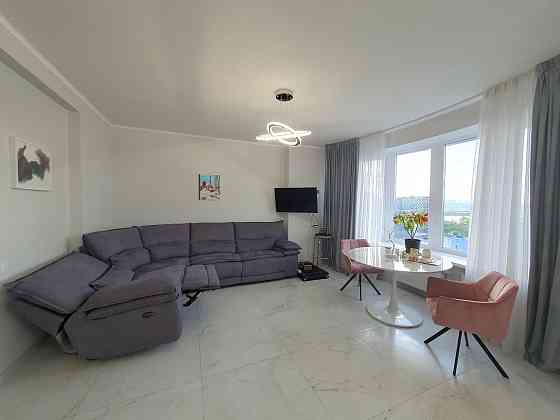 Перша здача! 3к, Дніпровська набережна 26а, видова, метро Осокорки Киев