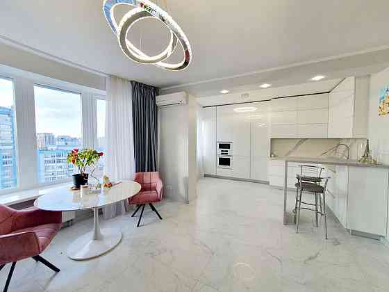 Перша здача! 3к, Дніпровська набережна 26а, видова, метро Осокорки Киев