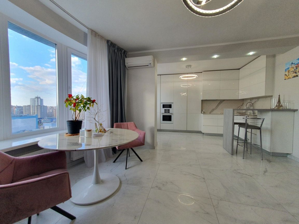 Перша здача! 3к, Дніпровська набережна 26а, видова, метро Осокорки Киев - изображение 1