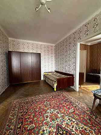 Здам квартиру на Дарницькій площі,чисту та охайну Киев