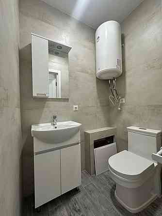 2 кімнатна квартира з ремонтом, меблями, паркомісцем та коморою Одеса