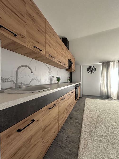 2 кімнатна квартира з ремонтом, меблями, паркомісцем та коморою Одеса - зображення 2