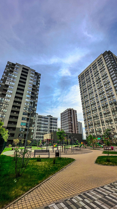 Продається 2к квартира 75.5 м2 ЖК Варшавський 2 Буд. 15.2 Виноградар Київ - зображення 1